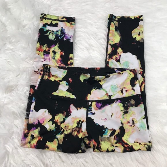 Reflex Pants - 90 degrees Reflex womens size XS capri leggings